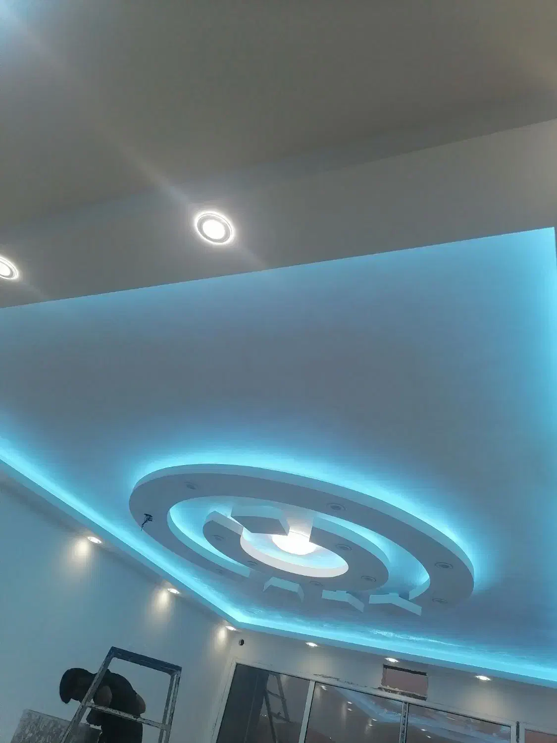 لوله کش لوله کشی ساختمان برق کش برقکار برقکشی|خدمات پیشه و مهارت|کرمان, |دیوار