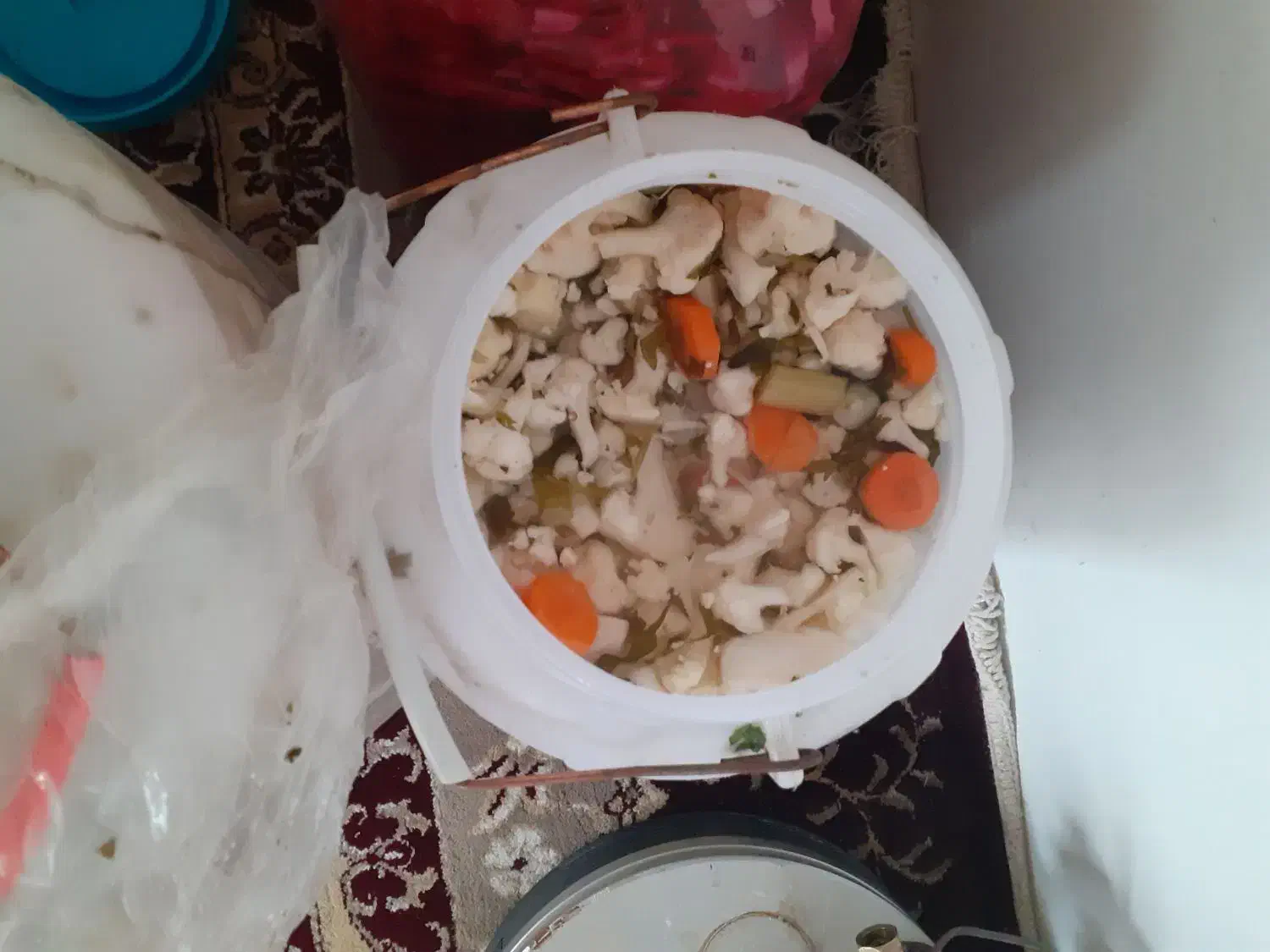 فروش ترشی خانگی کاملا بهداشتی با مواد اولیه عالی|خوردنی و آشامیدنی|الیگودرز, |دیوار