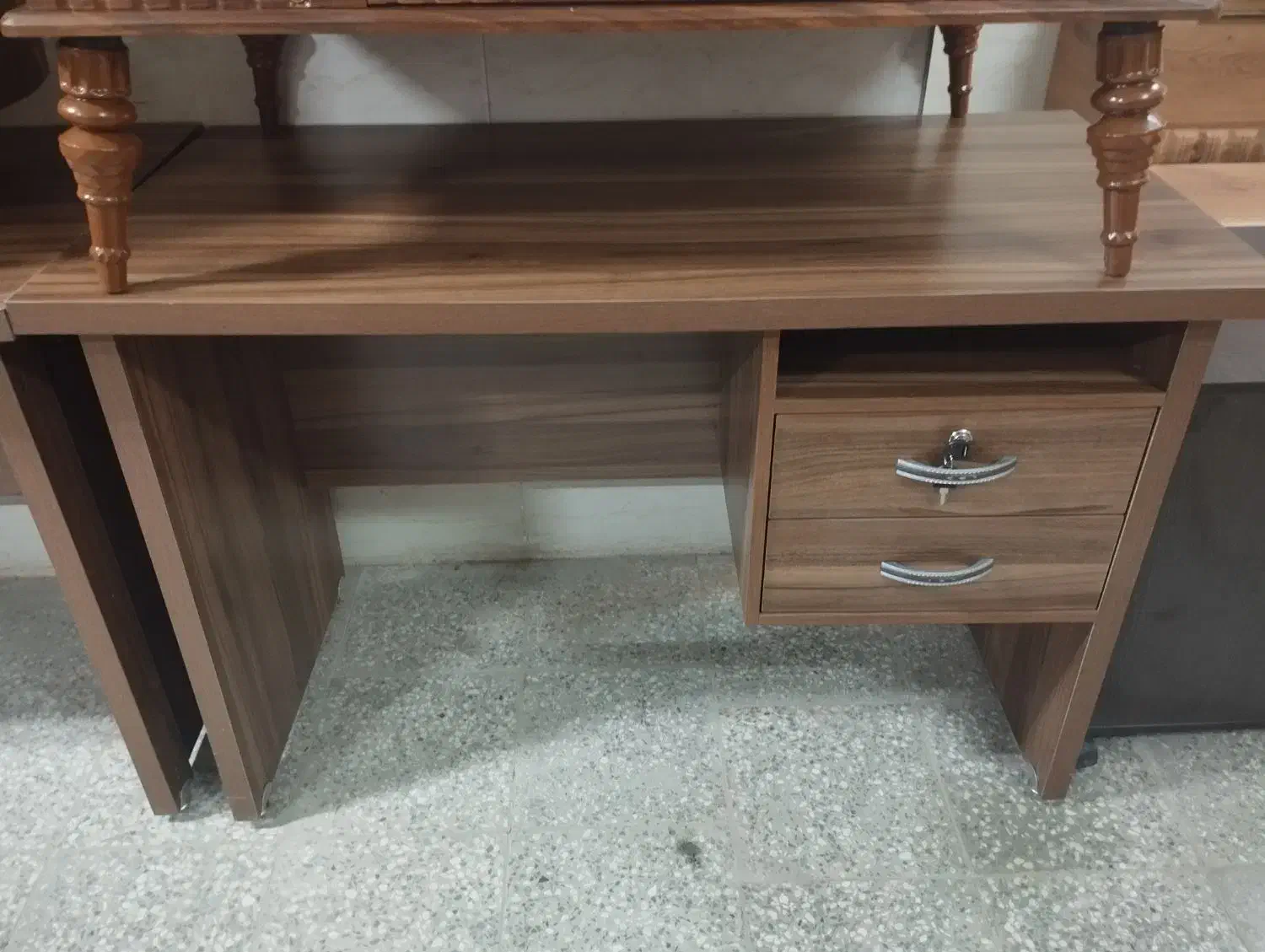 میز تحریر|میز تحریر و کامپیوتر|یزد, |دیوار