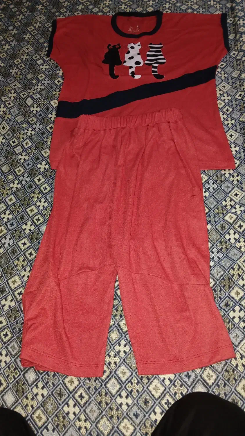 لباس زنانه|لباس|سلماس, |دیوار