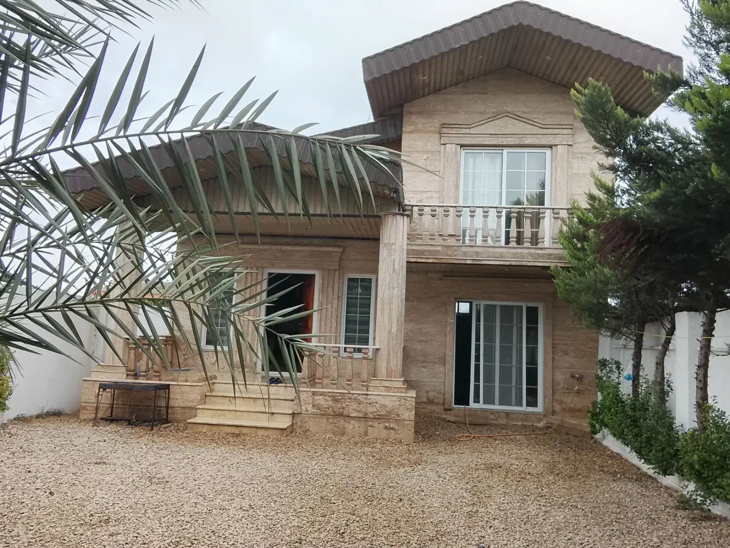 ویلااستخر دار چهارفصل جاده فرح بدون واسطه ۲۰۰۰۰۰۰|اجارهٔ کوتاه‌مدت ویلا و باغ|فرح آباد, |دیوار