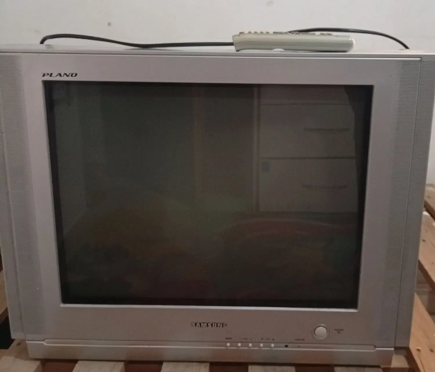 تلویزیون 21|تلویزیون و پروژکتور|چالوس, |دیوار