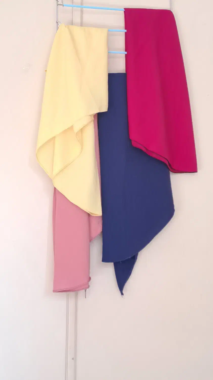 مقنعه کرپ رنگی|حراج|قائم‌شهر, |دیوار