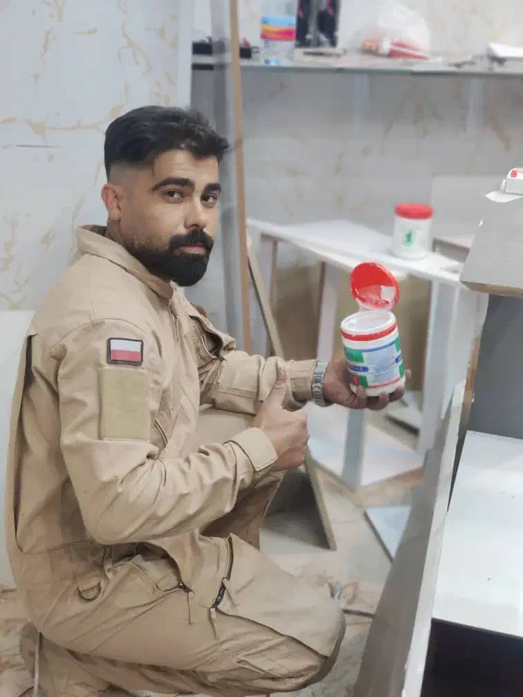 نصاب کابینت و کمد دیواری و دکوراسیون هستم|خدمات پیشه و مهارت|بندر گناوه, |دیوار