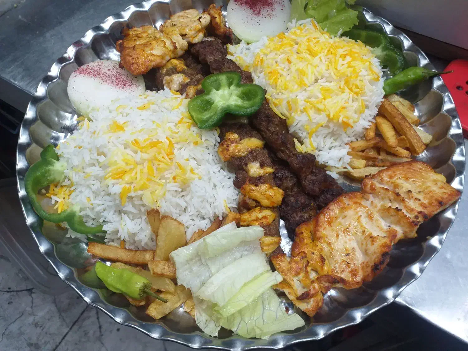 استخدام خانم در رستوران|استخدام خدمات فروشگاه و رستوران|مسجد سلیمان, |دیوار