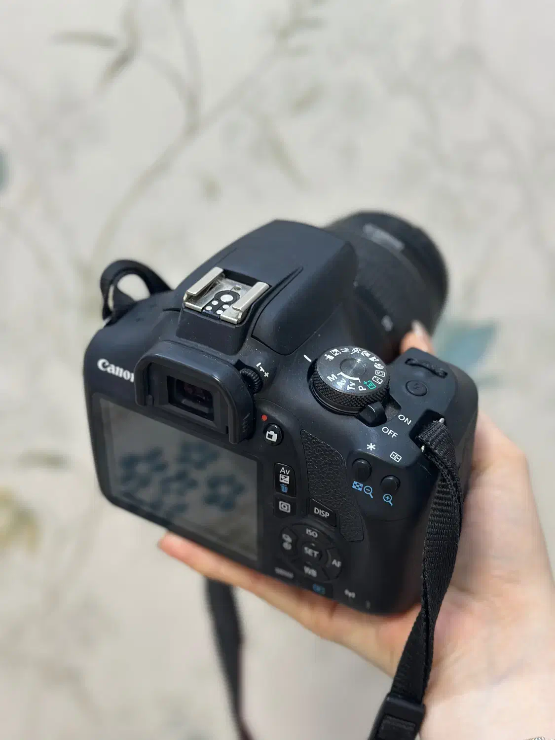 دوربین کنن ۲۰۰۰ دی|دوربین عکاسی و فیلم‌برداری|شهریار, شهریار|دیوار