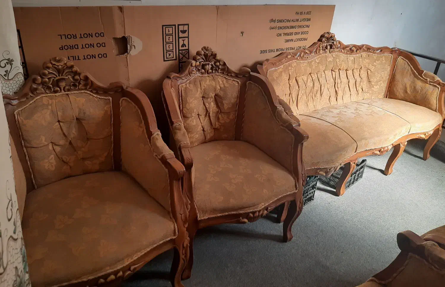 مبلمان 9نفره چوبی|مبلمان خانگی و میز عسلی|تاکستان, |دیوار