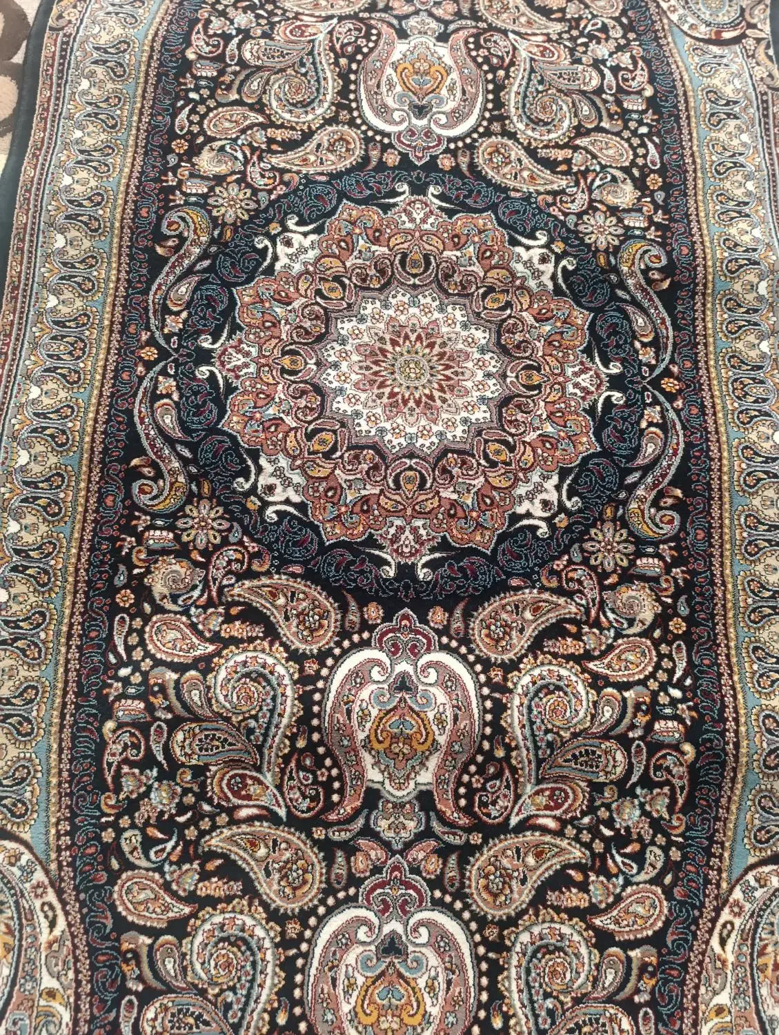 فرش کناره 700شانه و دو عدد پادری  700شانه زیبا|فرش|فردوسیه, |دیوار