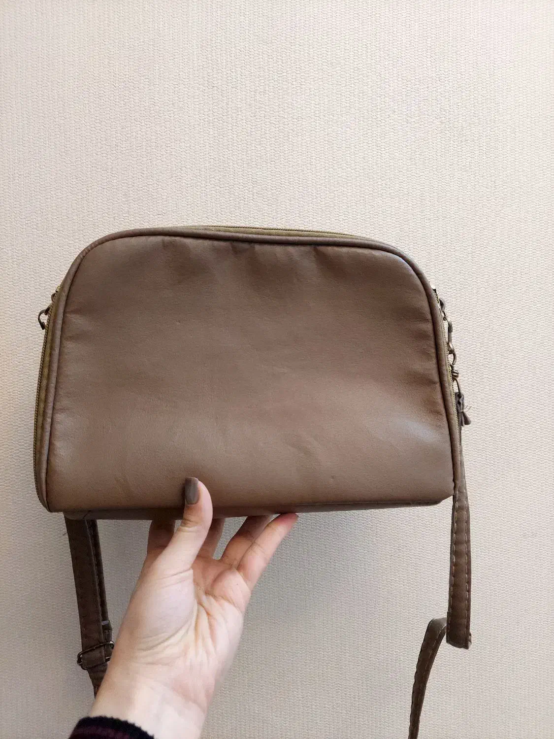 کیف دوشی جا دار کرم قهوه ای|کیف، کفش، کمربند|مشهد, جاهد شهر|دیوار