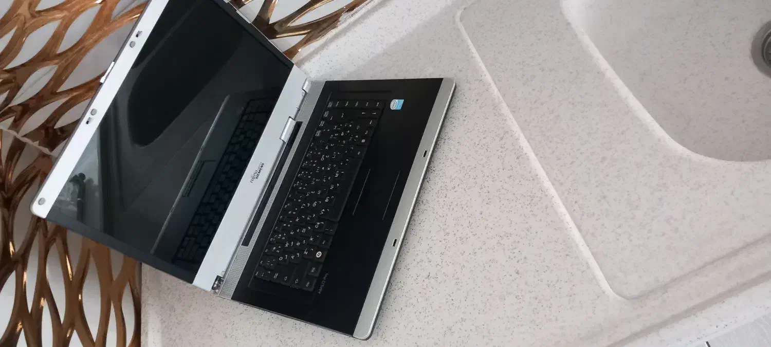 لپ تاپ فوجیتسو fujitsu siemens|رایانه همراه|کرمانشاه, |دیوار