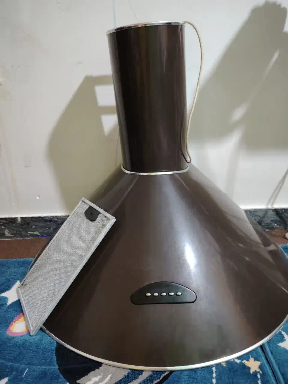 هود بیمکث|هود|اهواز, کوی آغاجاری|دیوار