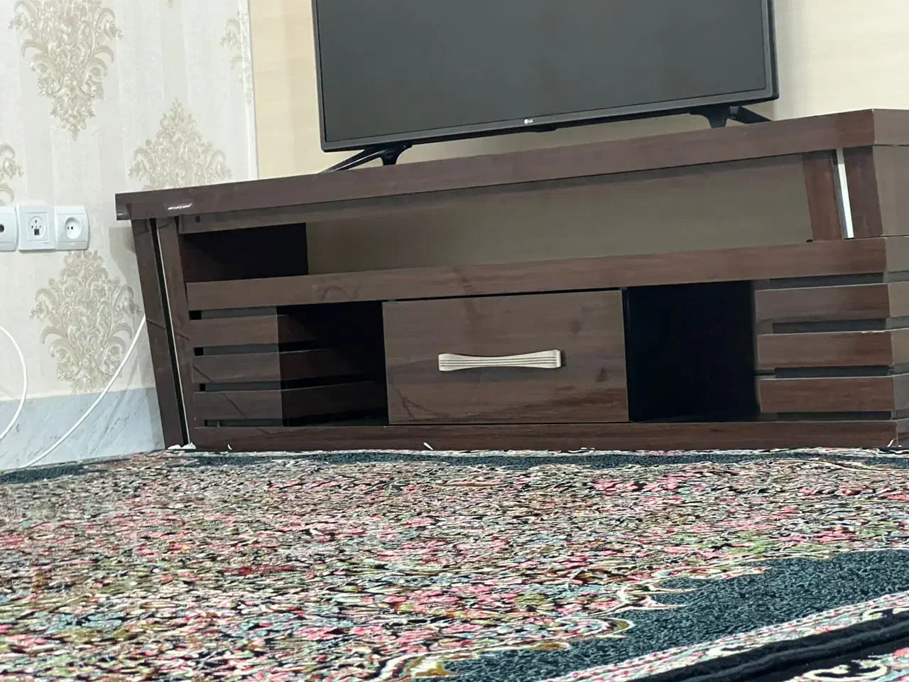 کمد و دلاور میز تلویزیون|میز تلویزیون|ساوه, |دیوار