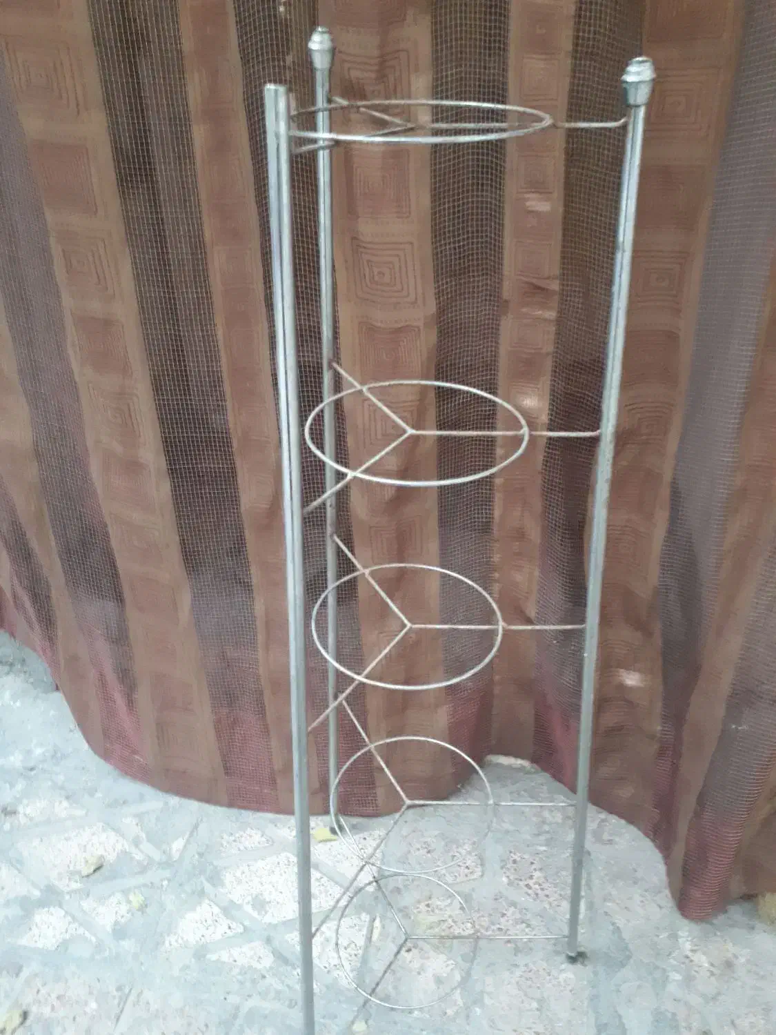 پایه قابلمه|آبچکان و نظمدهنده ظروف|مشهد, کارمندان دوم|دیوار