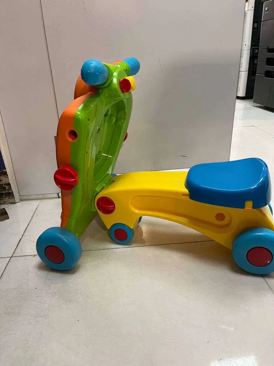 واکر و روروک|کالسکه و لوازم جانبی|یزد, |دیوار