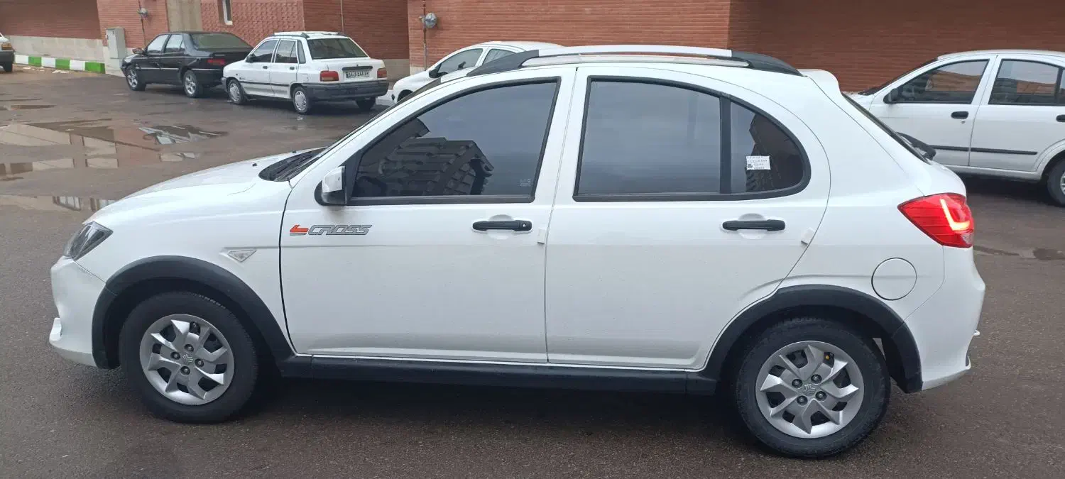 کوییک مدل1402فابریک|خودرو سواری و وانت|صدرا-فارس, فاز ۱|دیوار