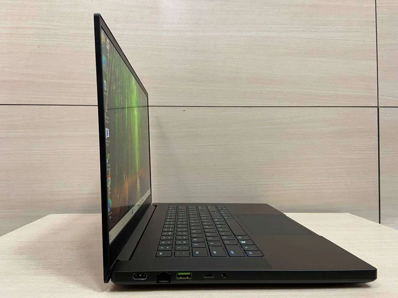 RAZER BLADE-i7th10-16-512-6gb 2060|رایانه همراه|مشهد, سناباد|دیوار