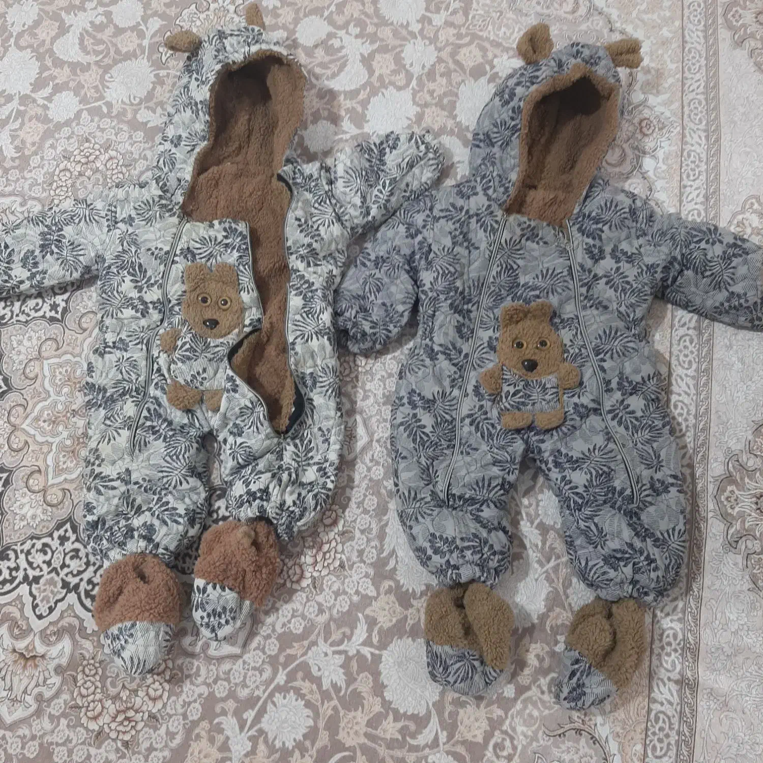 دو عدد کاپشن سرهمی و یک کاپشن شلوار و مقداری لباس|لباس|تهران, جوادیه|دیوار