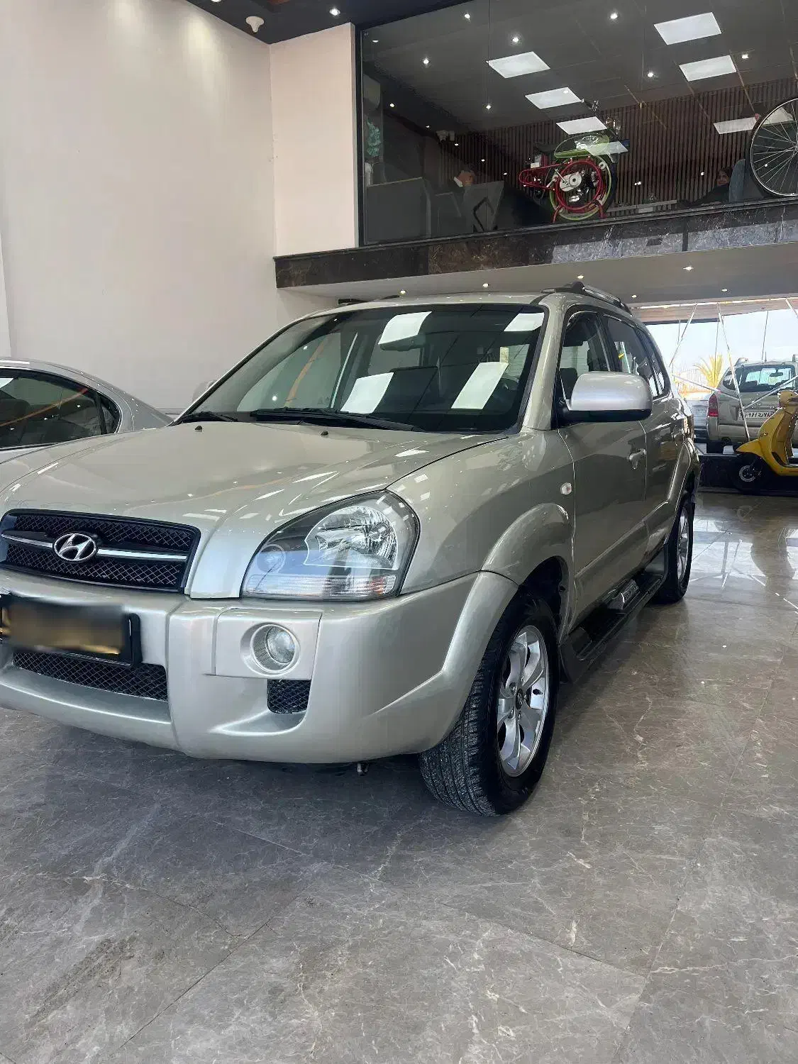 توسان مدل ۲۰۱۰|خودرو سواری و وانت|رشت, کاکتوس|دیوار