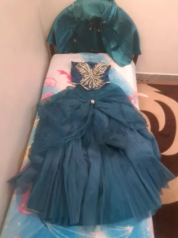 لباس حنابندان|لباس|شاهینشهر, طالقانی|دیوار