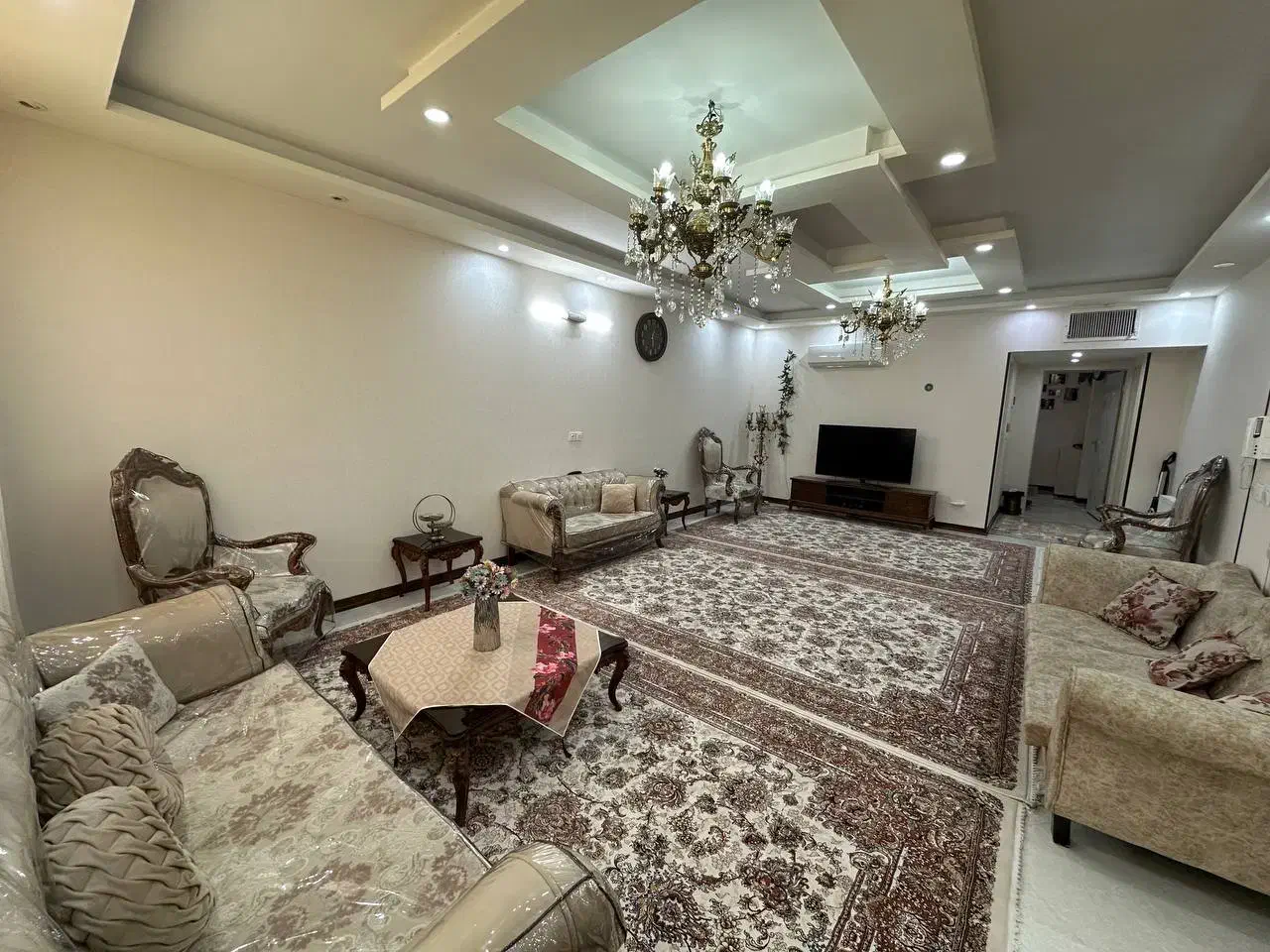 فروش ویلایی ۱۷۰متری + سوئیت مجزا|فروش خانه و ویلا|گرمسار, |دیوار