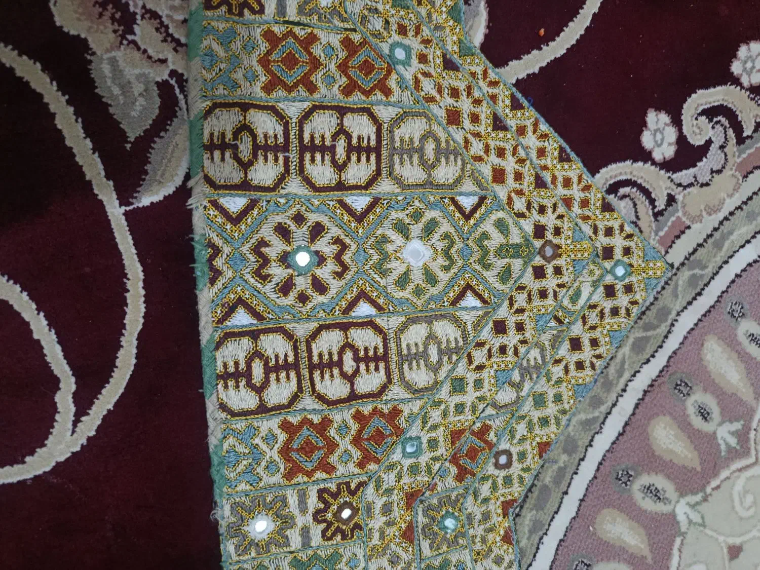 زاستین زیبا و آینه دار|لباس|زابل, |دیوار