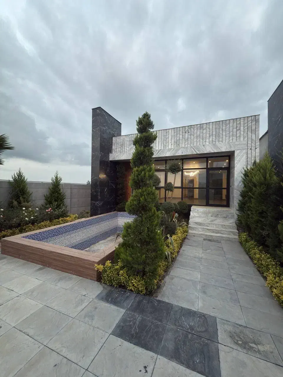 ویلاباغ فلت استخردار 220متری سند تکبرگ شهرکی همتیپ|فروش خانه و ویلا|محمودآباد, |دیوار