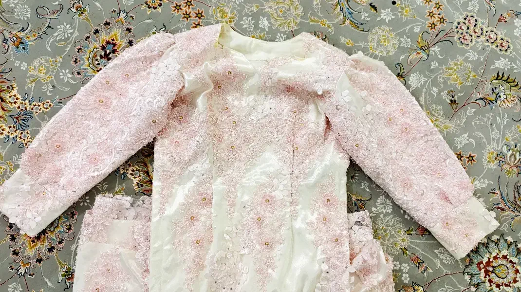 لباس عروس نو(دوخت کامل نشده)|لباس|یاسوج, |دیوار