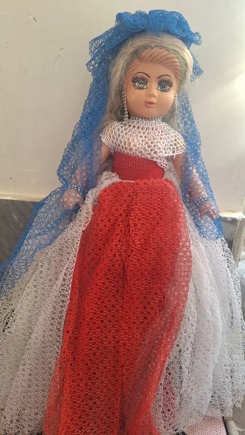 عروسک|اسباب‌‌بازی|قرچک, زیبا شهر|دیوار