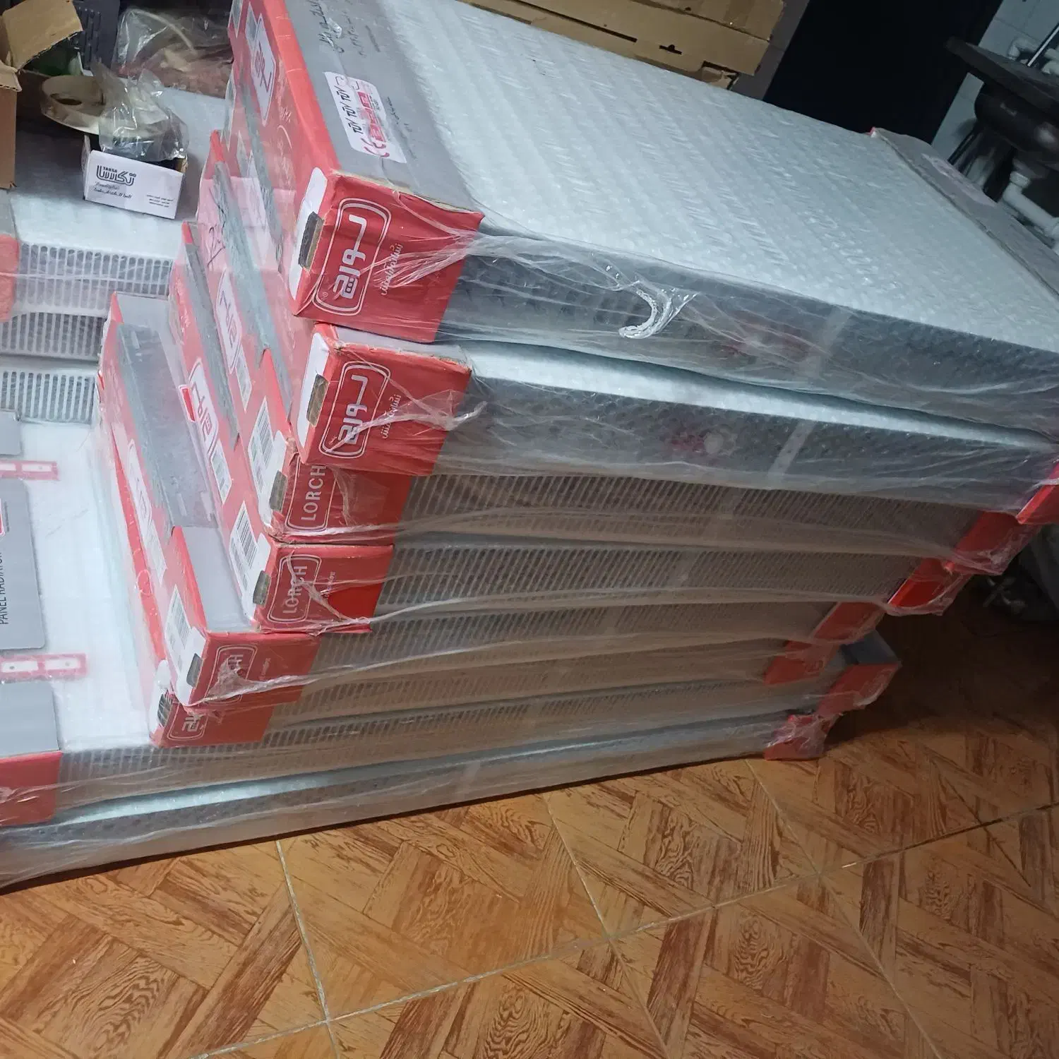 رادیاتور لورچ پر بازده|آبگرمکن، پکیج، شوفاژ|شاهینشهر, شهرک میلاد|دیوار