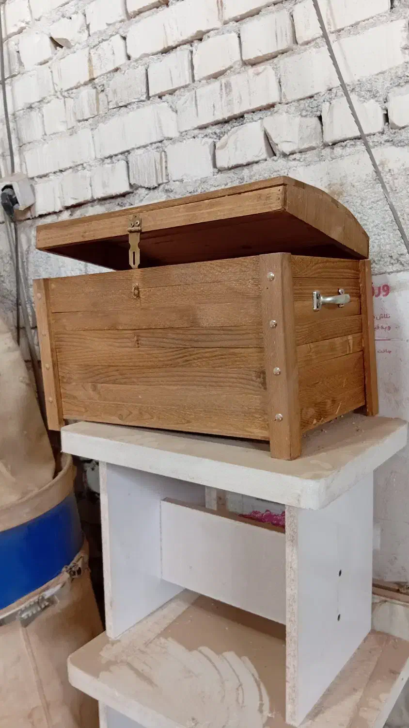 صندوقچه چوبی|کلکسیون اشیاء عتیقه|تربت جام, شاهد|دیوار