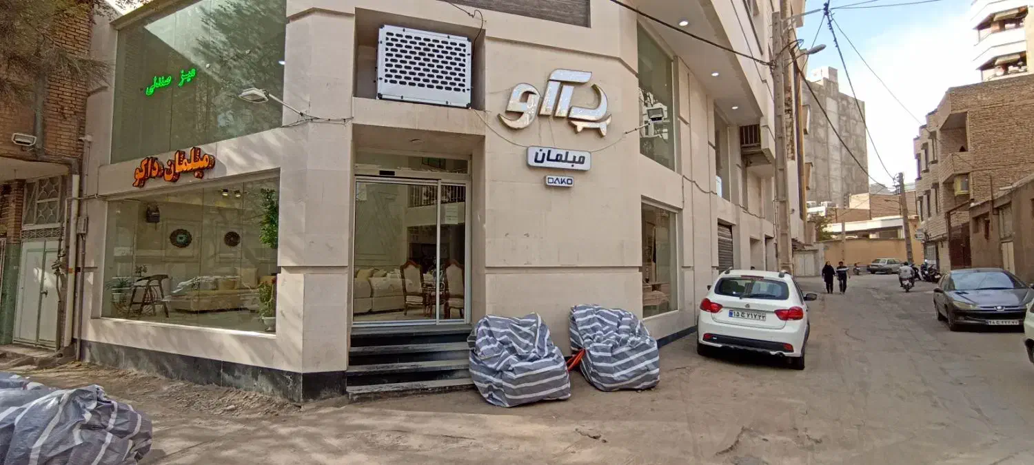 فروشنده خانم فقط دو شیفت|استخدام بازاریابی و فروش|سبزوار, کوی بهار|دیوار