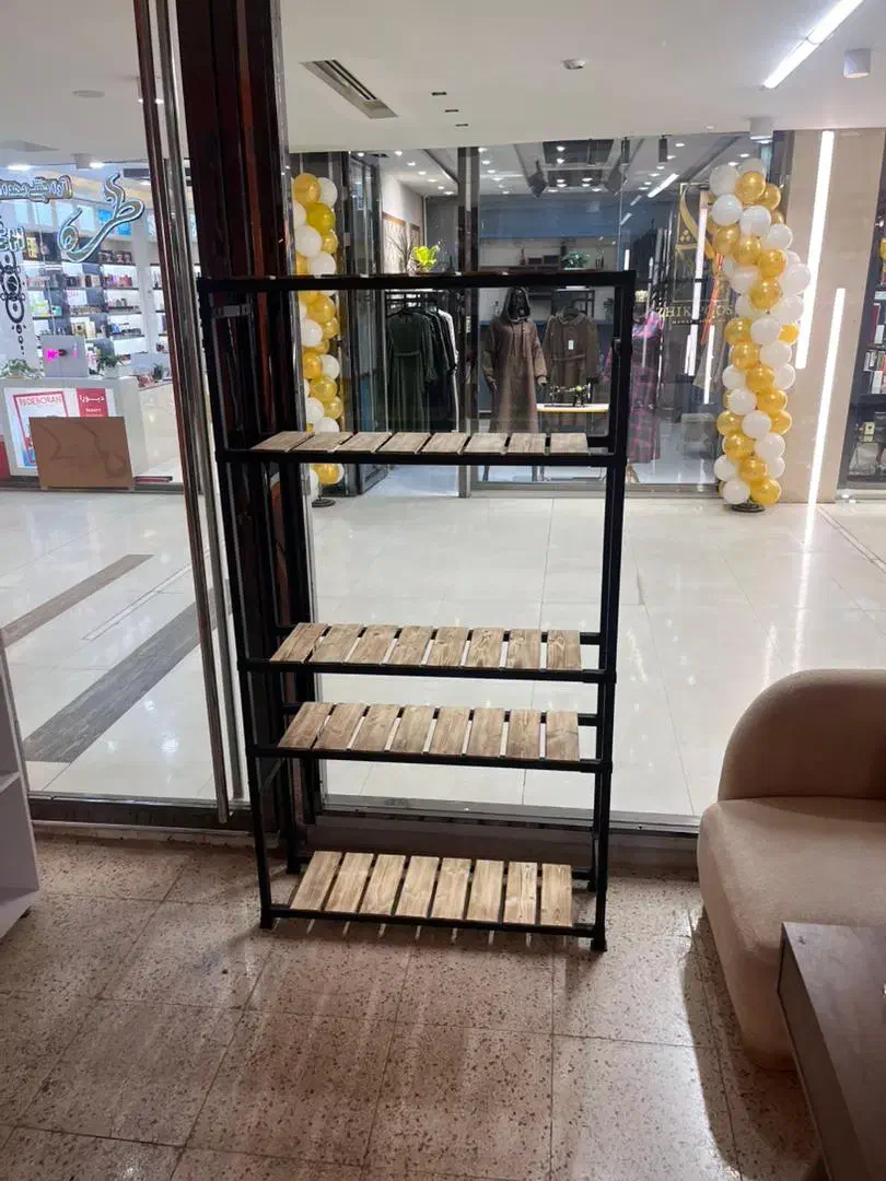 رگال دست دوم|کتابخانه، شلف، قفسههای دیواری|اصفهان, باغ زرشک|دیوار