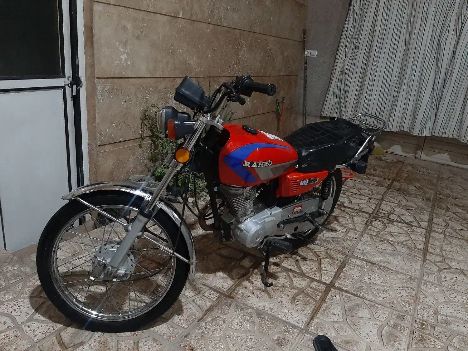 موتور ۱۲۵|موتورسیکلت|قم, آزادگان|دیوار