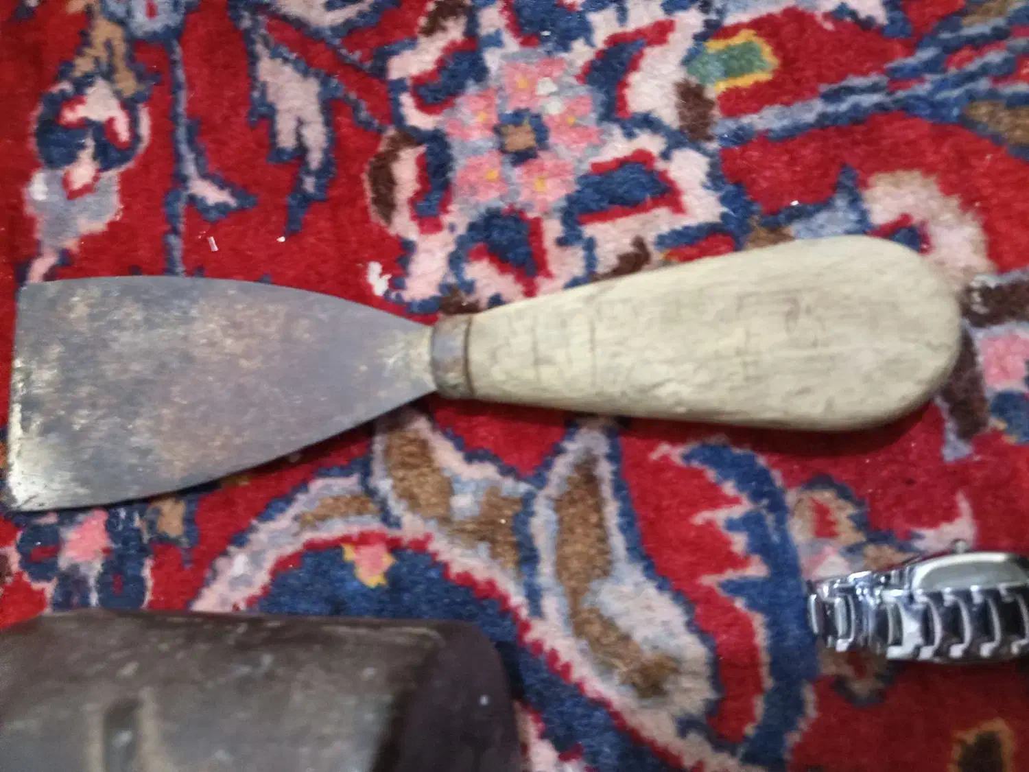 وسایل قدیمی|کلکسیون اشیاء عتیقه|شیراز, لب آب|دیوار