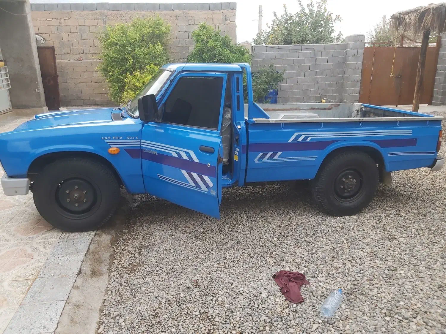 یک دستگاه نیسان|خودرو سواری و وانت|بندرعباس, |دیوار