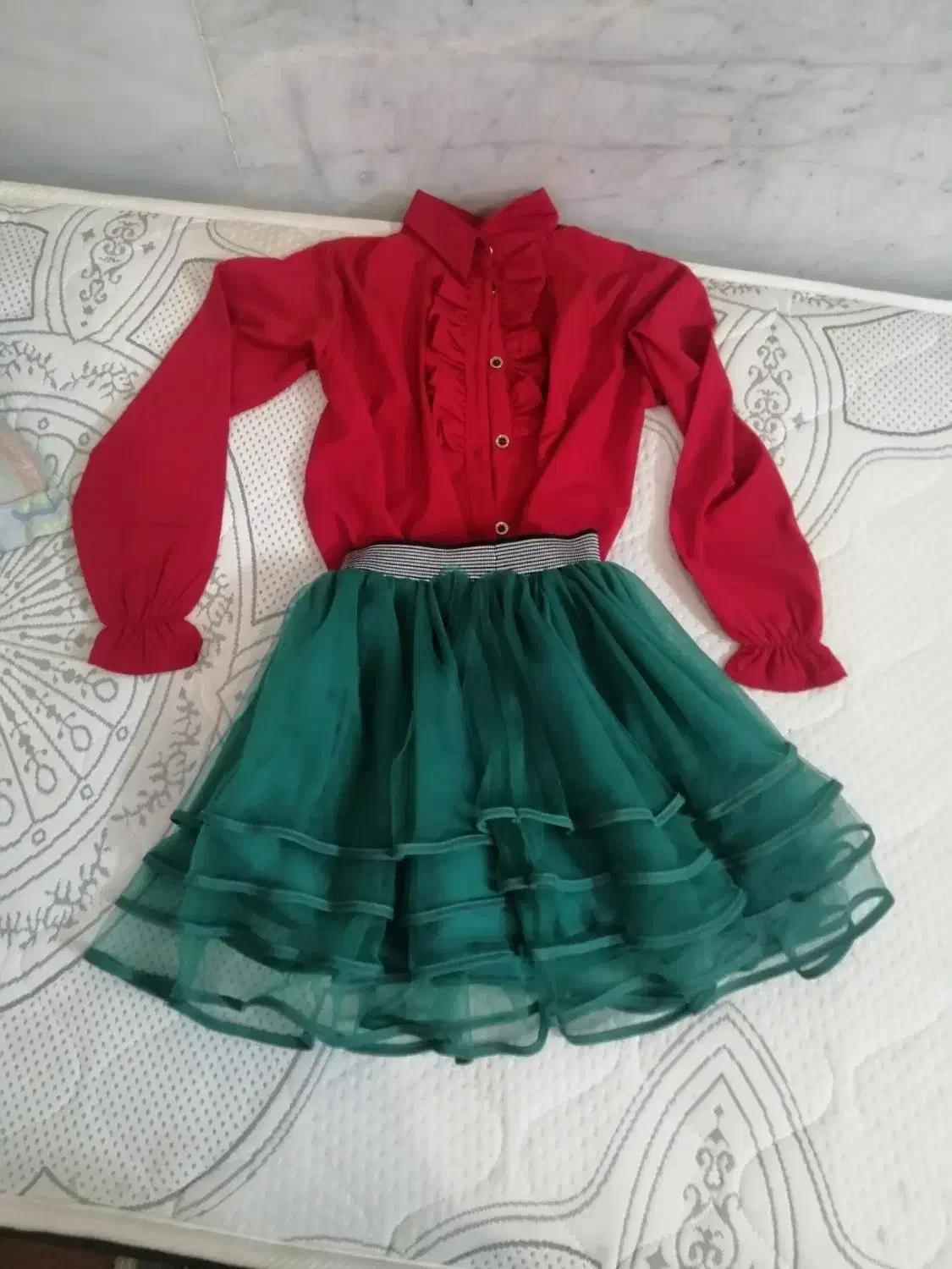 بلوز دامن یلدایی کودک 7،8 سال|کفش و لباس بچه|نیشابور, هفده شهریور|دیوار