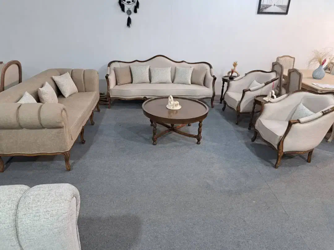 مبل کلاسیک راحتی|مبلمان خانگی و میز عسلی|رباطکریم, پیغمبر|دیوار