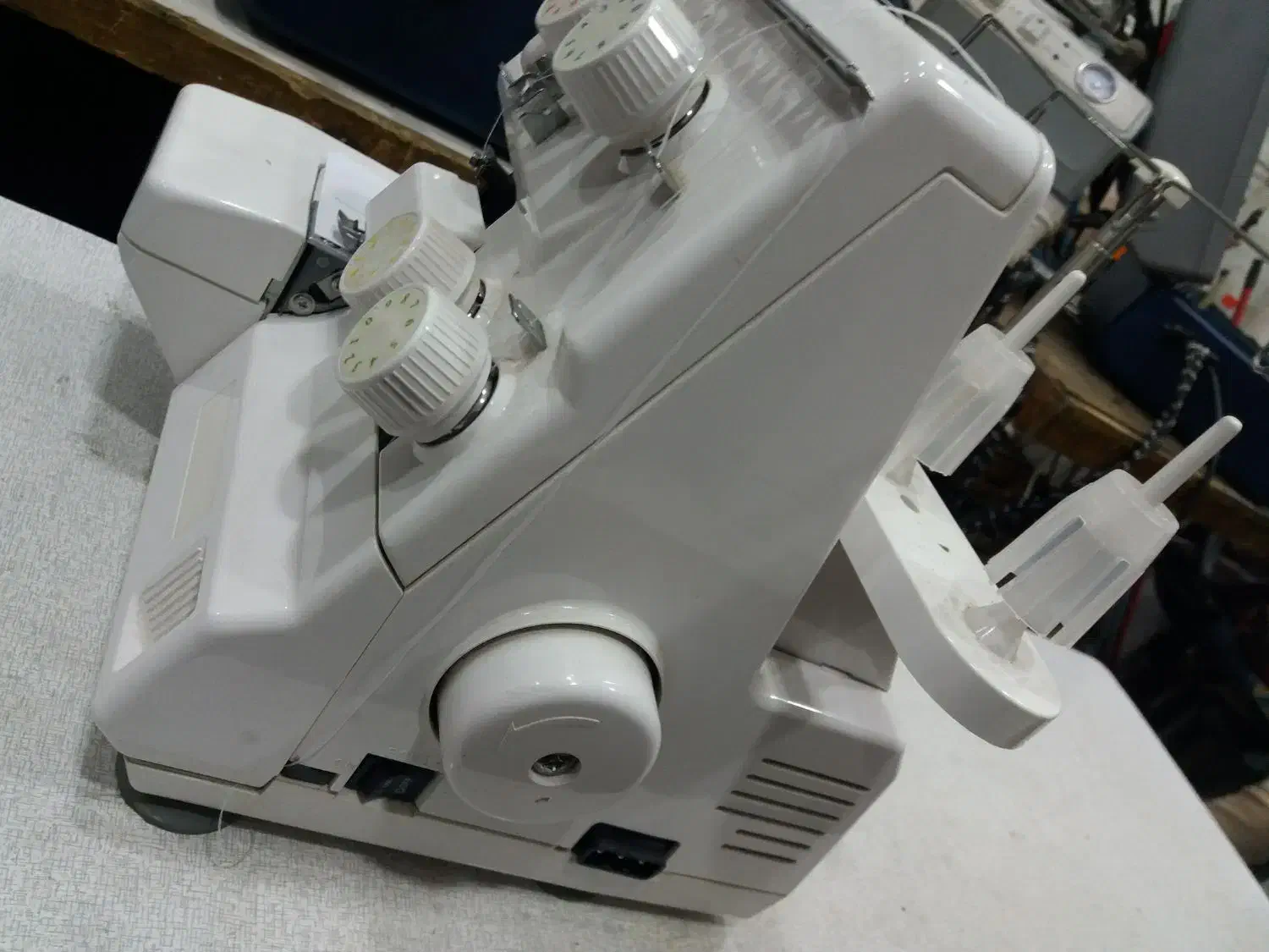 سردوز۴نخ H|چرخ خیاطی و ریسندگی|همدان, |دیوار