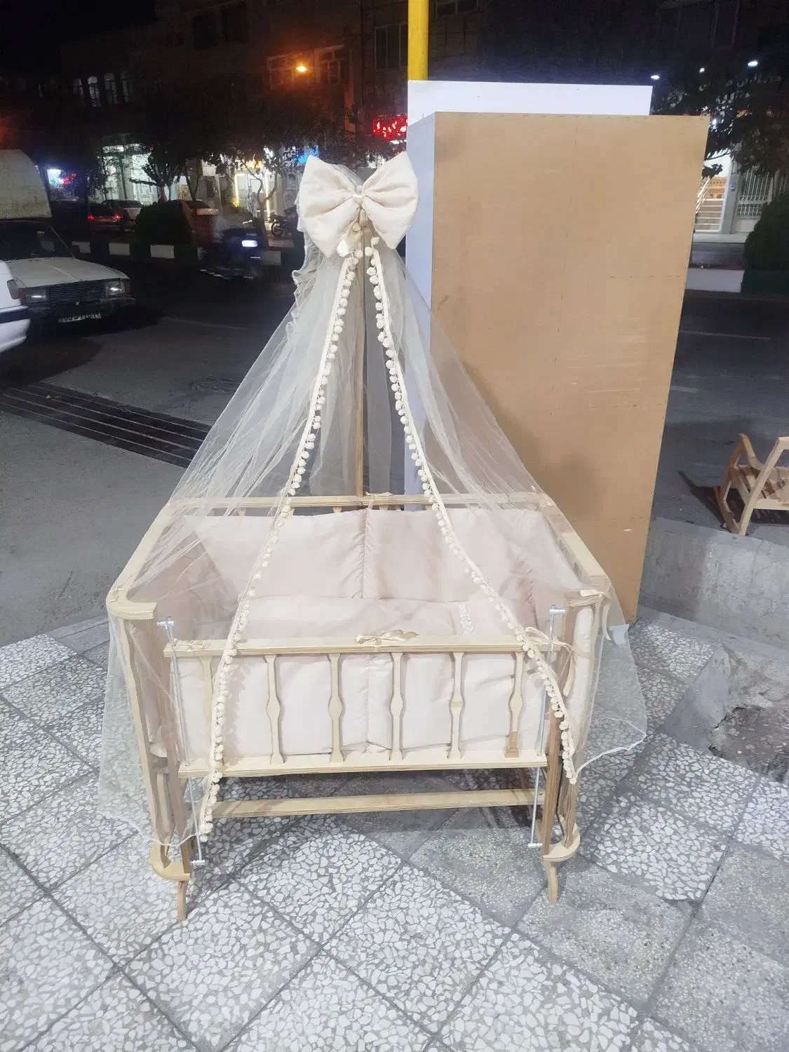 تخت کنار مادر|تخت و صندلی بچه|قم, شاه ابراهیم|دیوار