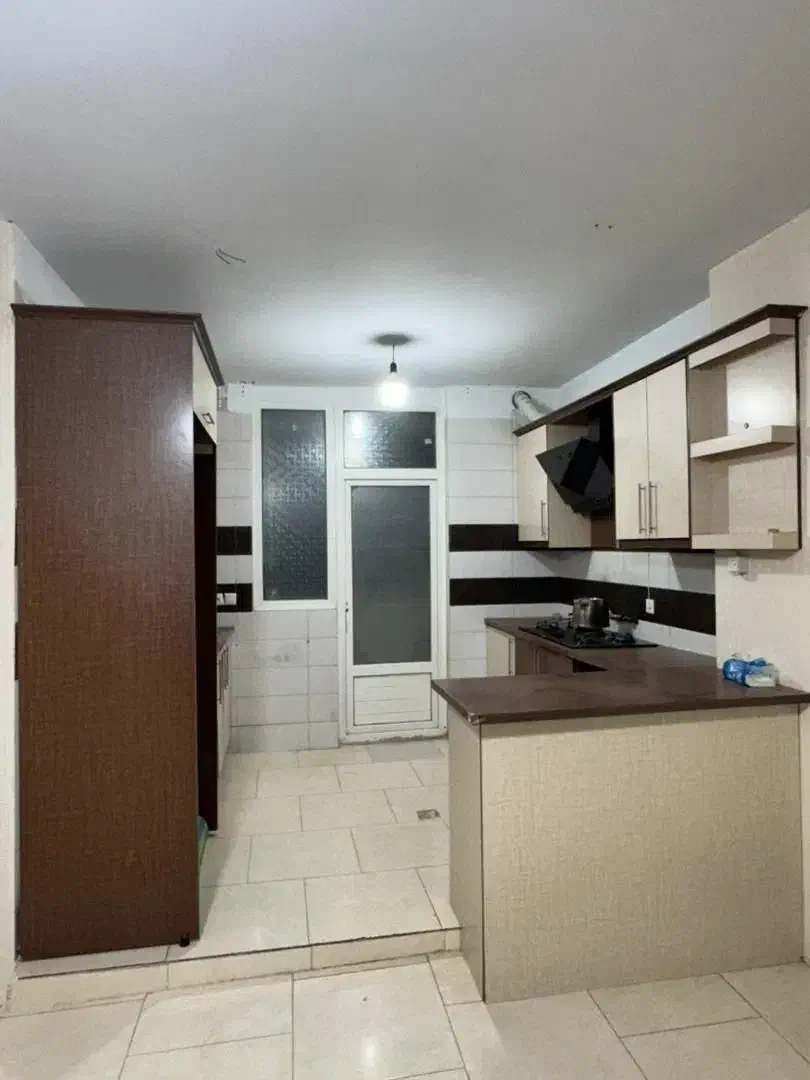 وام دار/۵۷متری/قیمت مناسب/پارکینگ دار|فروش آپارتمان|کهریزک, |دیوار