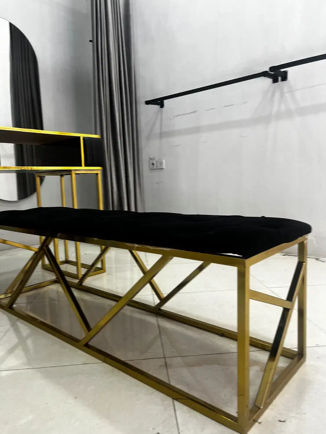 میز و صندلی|صندلی و نیمکت|گنبد کاووس, |دیوار