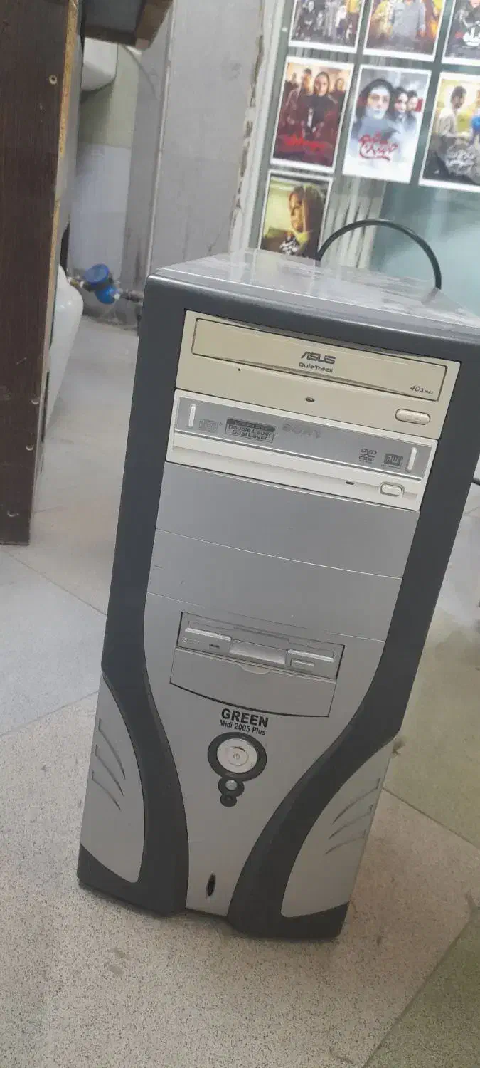 کیس قدیمی کاملا سالم|رایانه رومیزی|قم, زنبیل آباد|دیوار