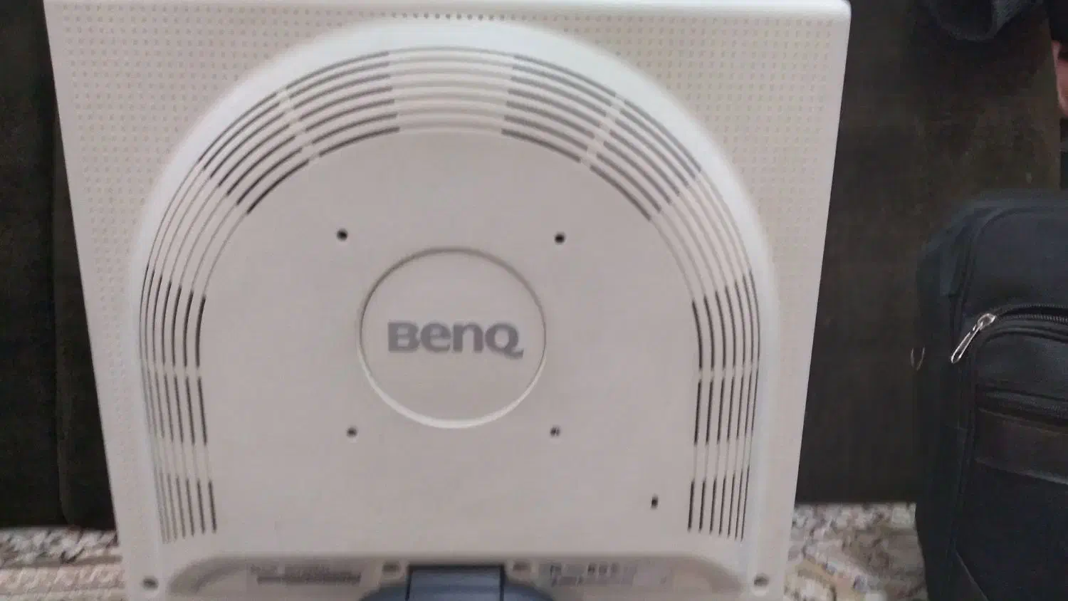 مانیتور ۱۷ اینچ benq|قطعات و لوازم جانبی رایانه|شهرضا, |دیوار