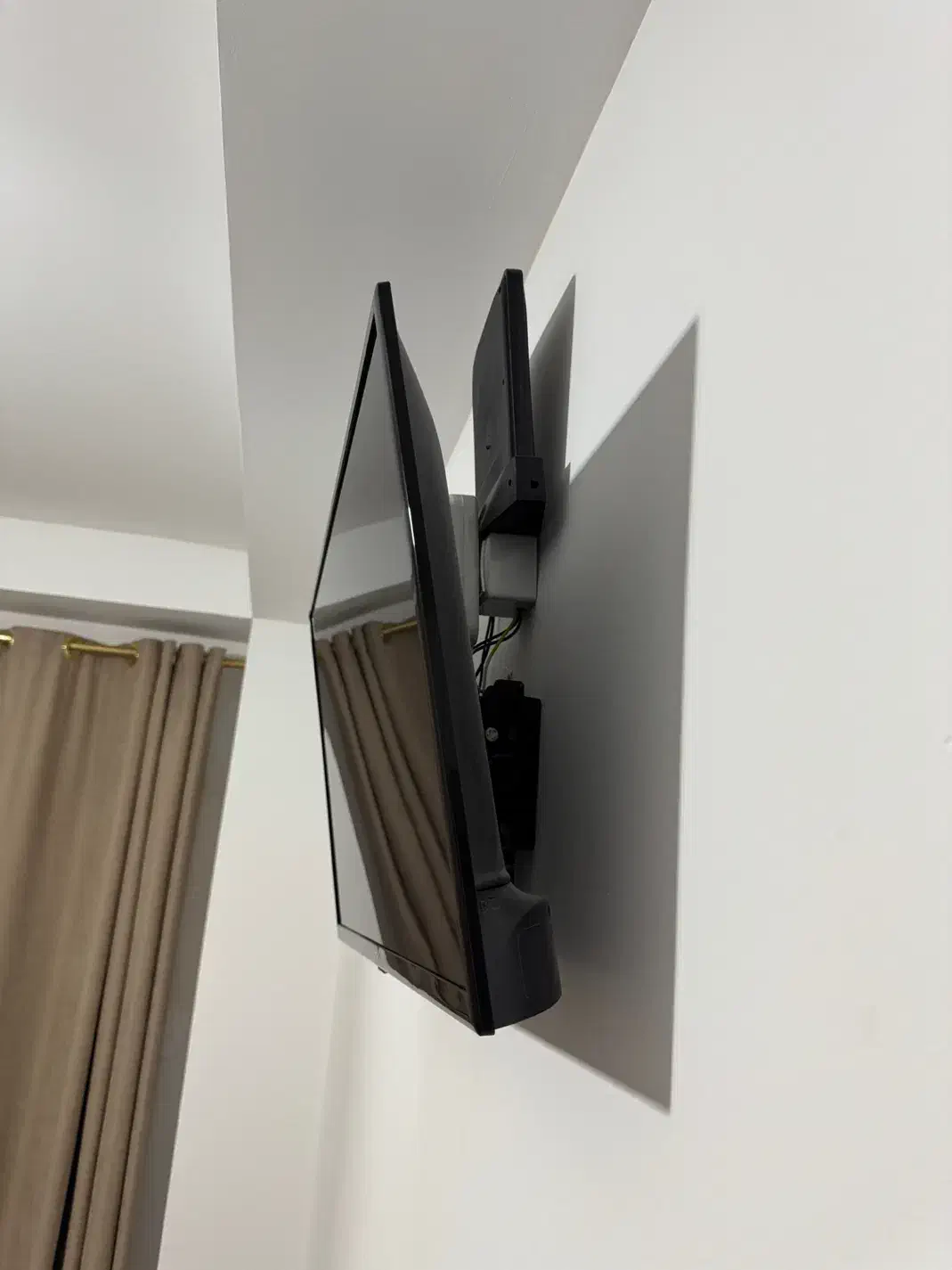 تلویزیون|تلویزیون و پروژکتور|گرگان, |دیوار