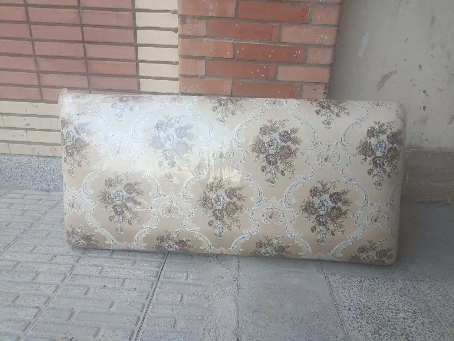 پشتی نو|پشتی|شهرکرد, |دیوار