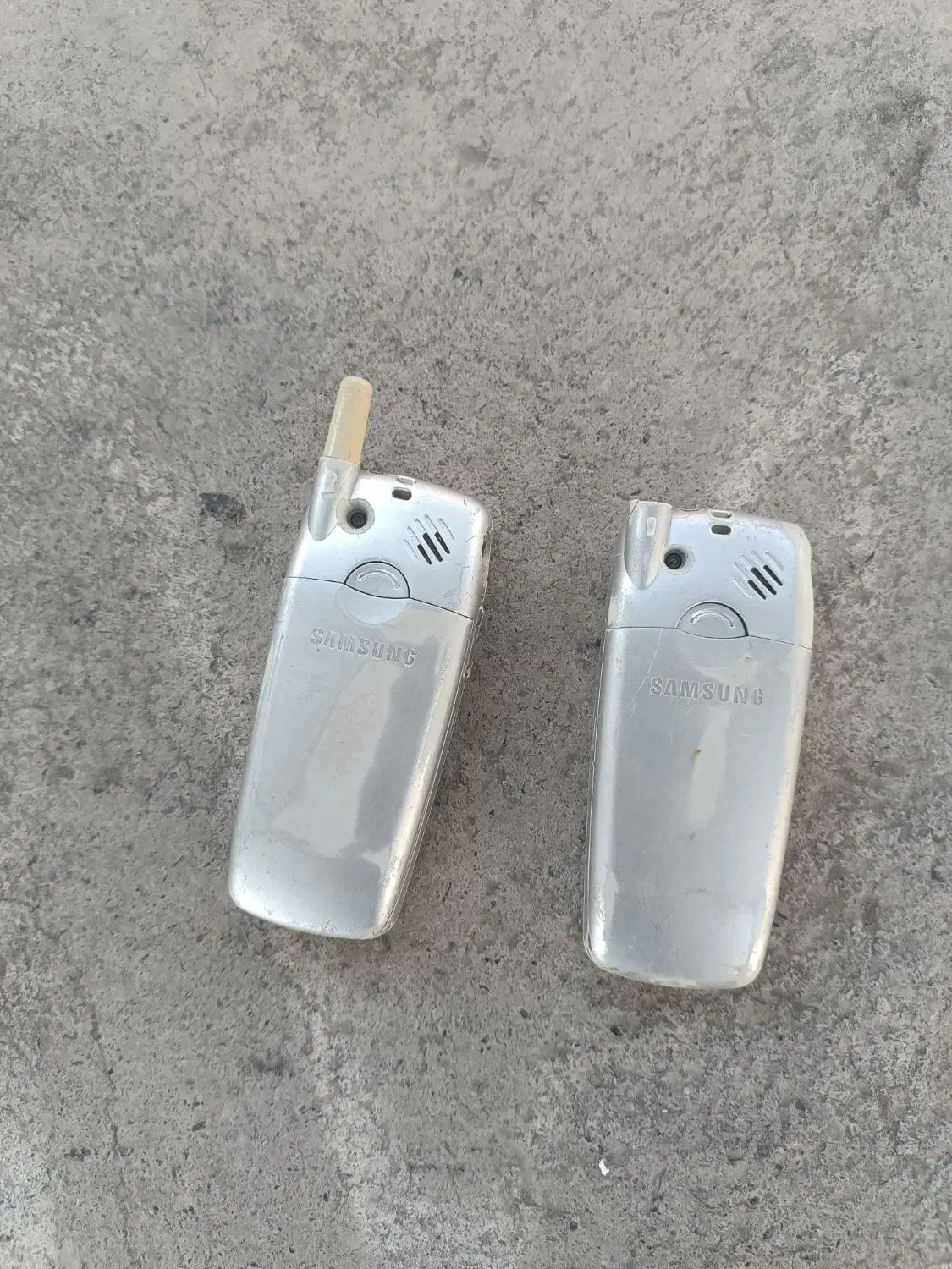 گوشی کلکسیونی|کلکسیون اشیاء عتیقه|بیرجند, |دیوار