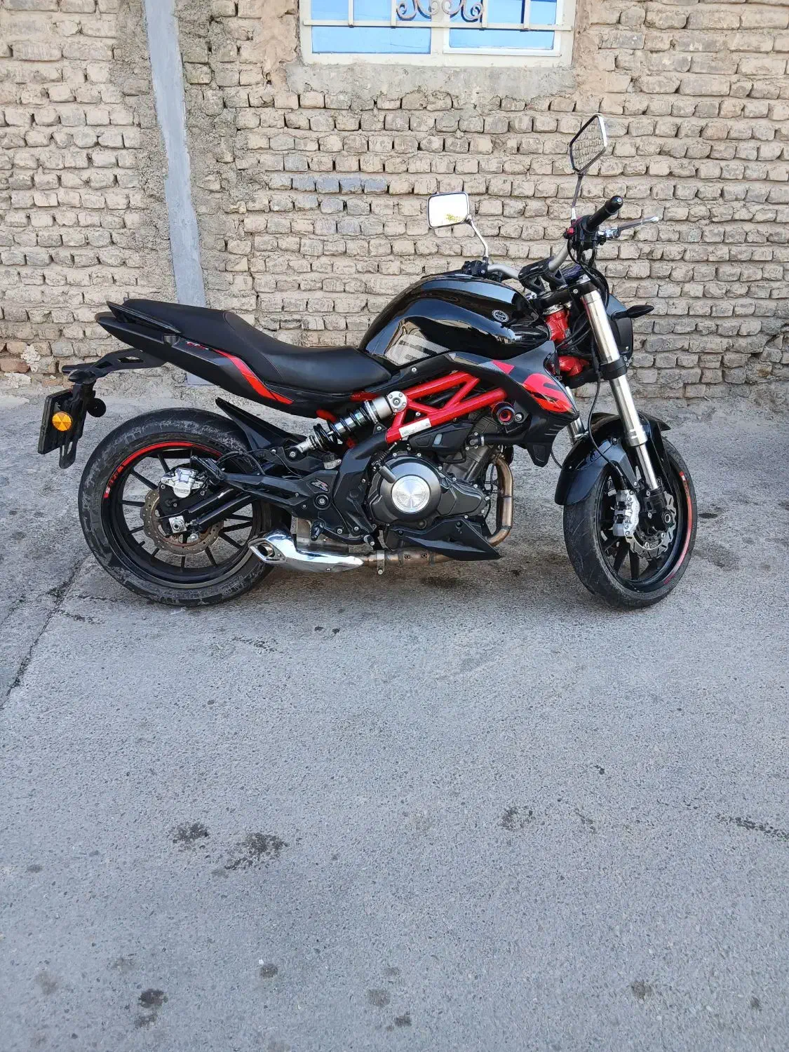 بنلی ۳۰۰ مدل ۱۴۰۱|موتورسیکلت|قرچک, میرزائی جنوبی|دیوار