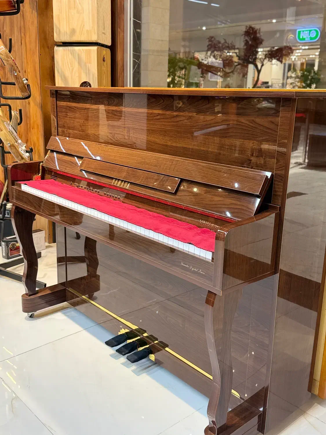 پیانو یاماها طرح اکوستیک (پرنسا پن)|پیانو، کیبورد، آکاردئون|اهواز, زوویه ۲|دیوار