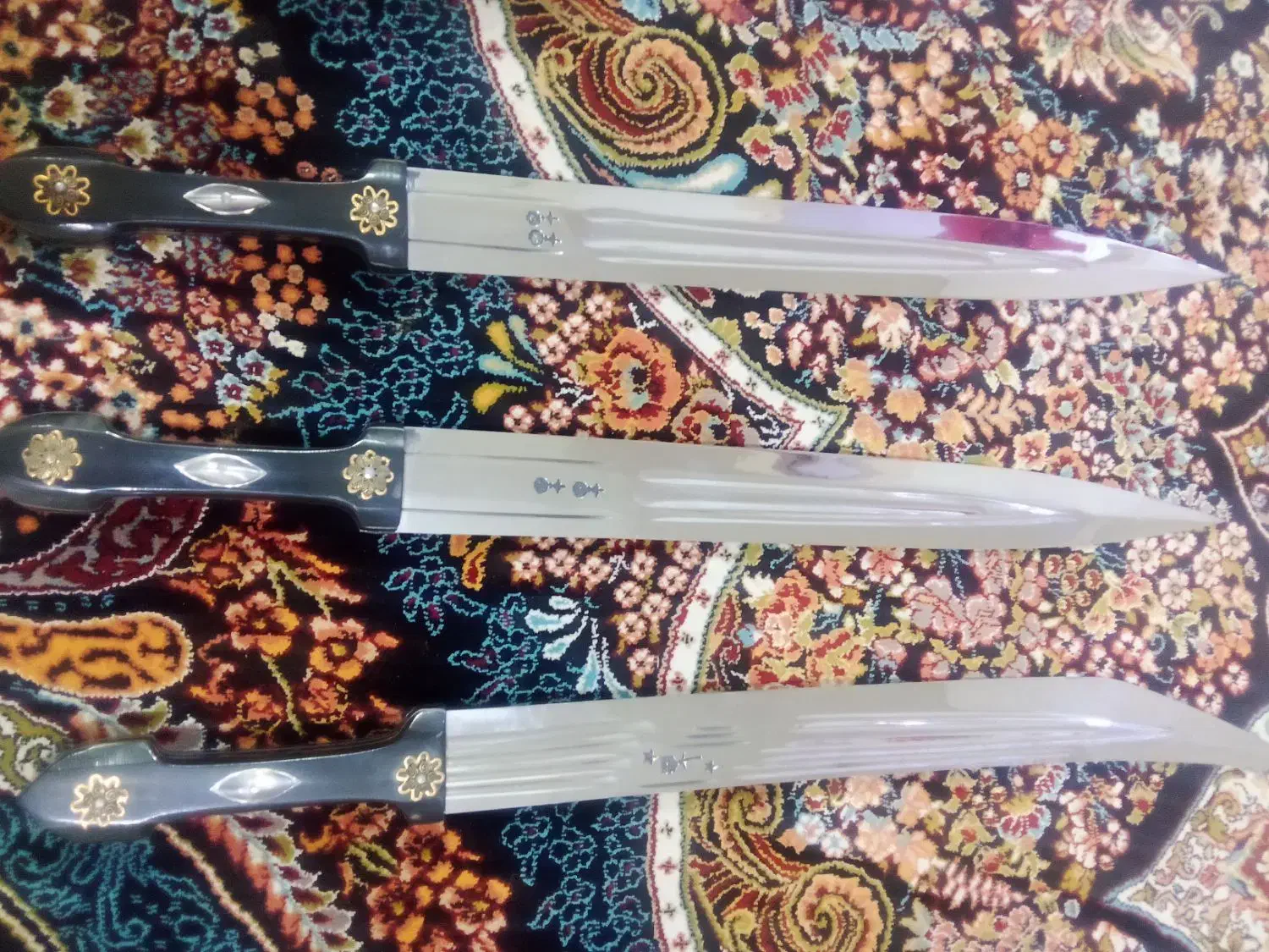 چاقو|کلکسیون اشیاء عتیقه|زنجان, |دیوار