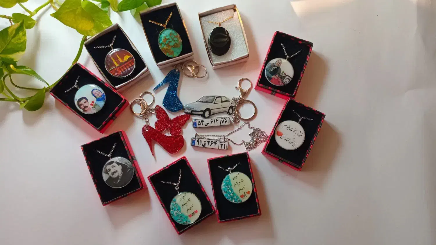 آویز ِآینه|بدلیجات|بندر انزلی, شاکوچه|دیوار